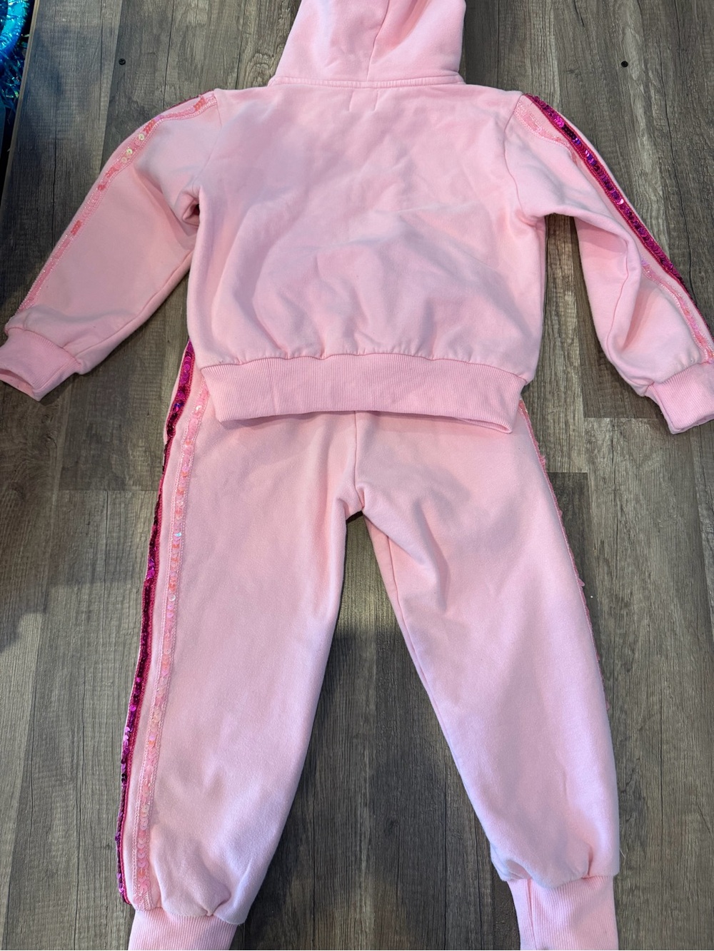 Lola + the boys Pink 'Wicked' Sequin Hoodie & Jogger Set size kids 6 - Picture 6 of 9